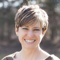 Anna Bray